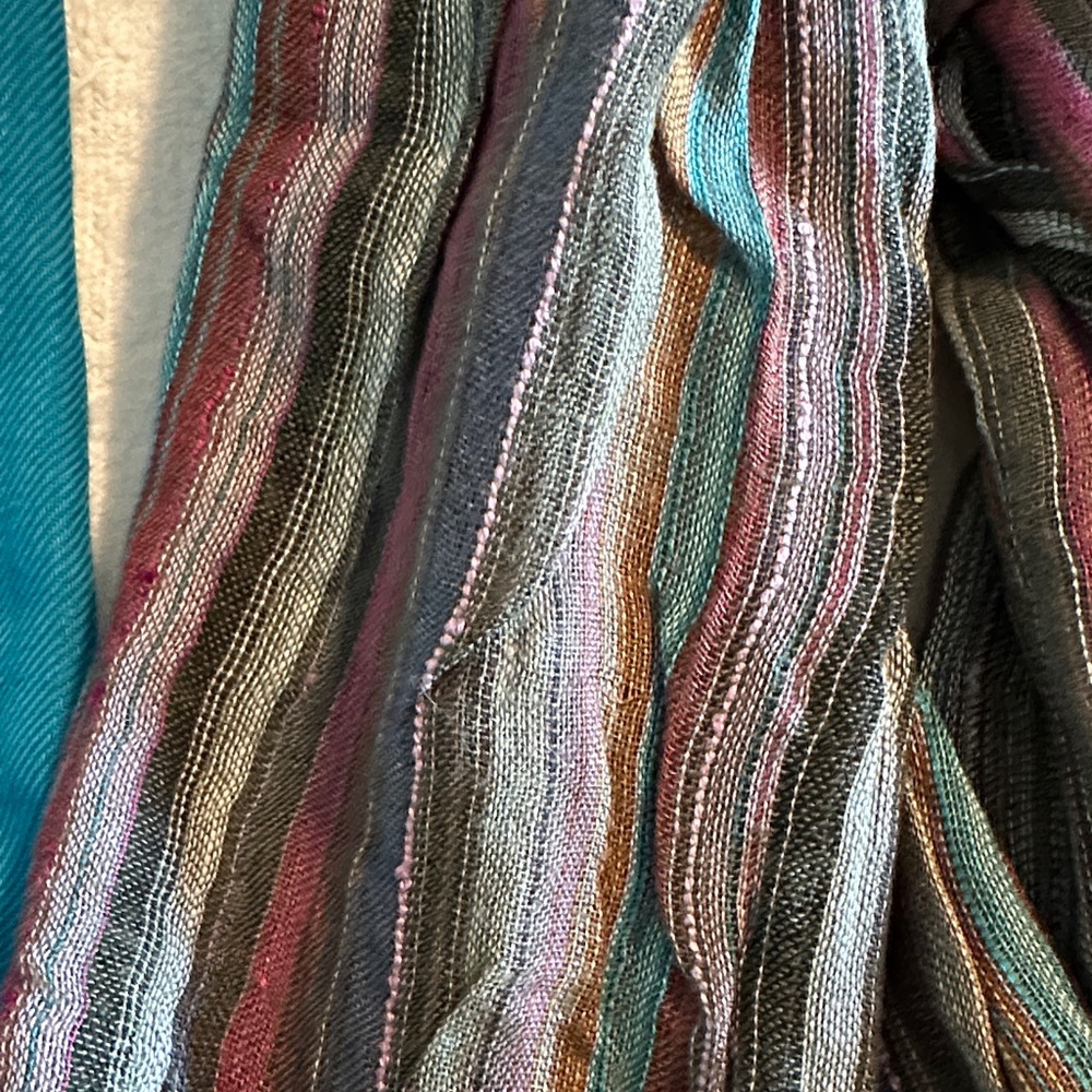 Colorful Women's Scarf Set - Picture 3 of 4